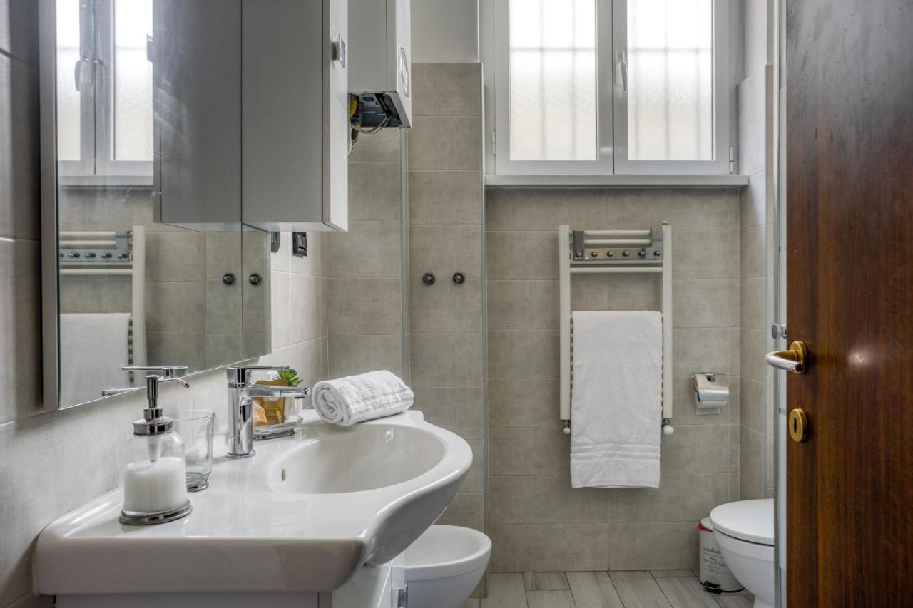 Tiburtina Apartment Рим Екстериор снимка